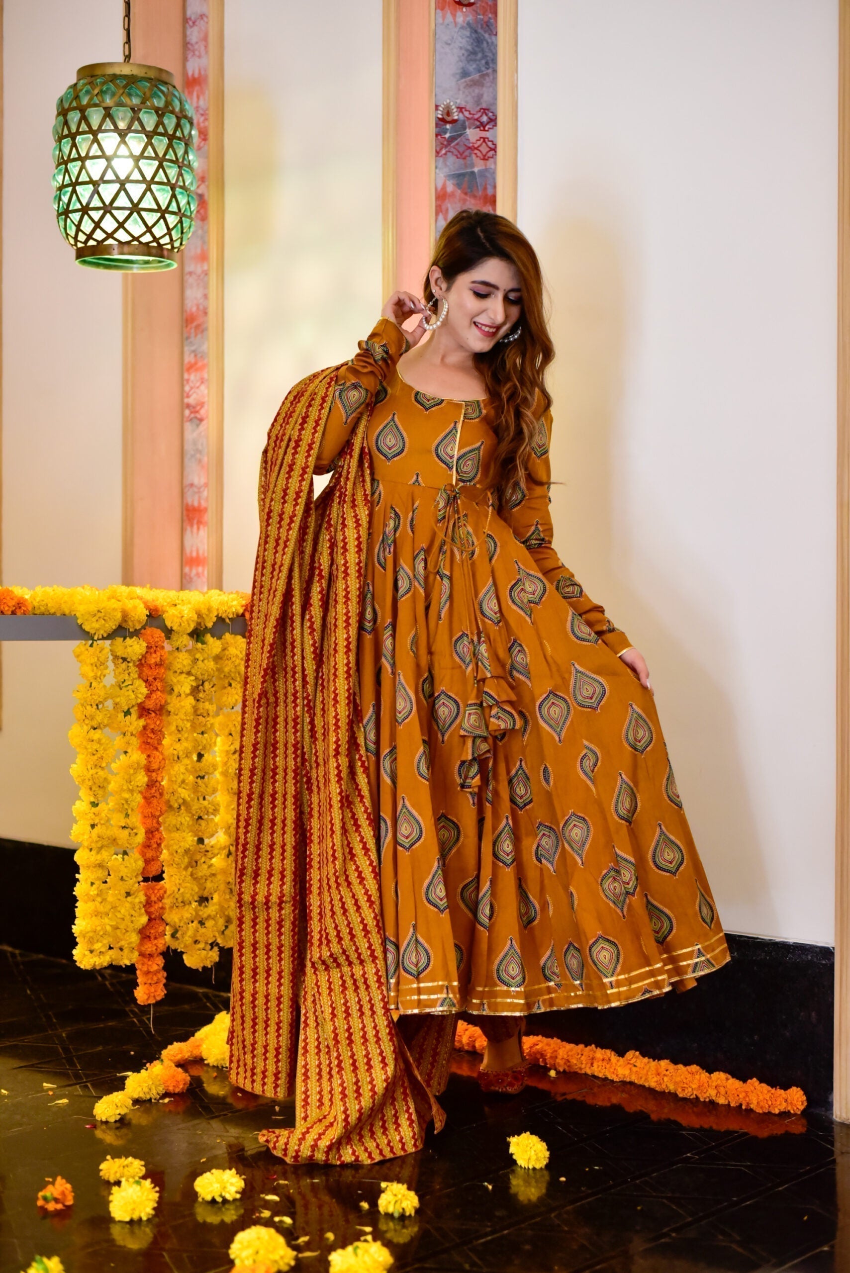 Kaina mustard suit set