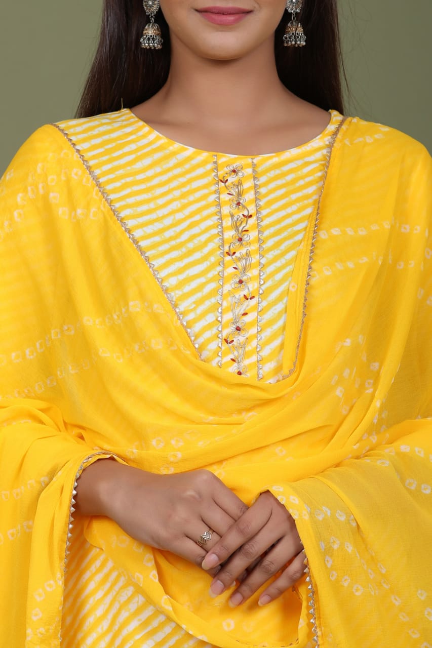 Kesariyavanity The All Season Leheriya Bandhani Suit Set - DEAL