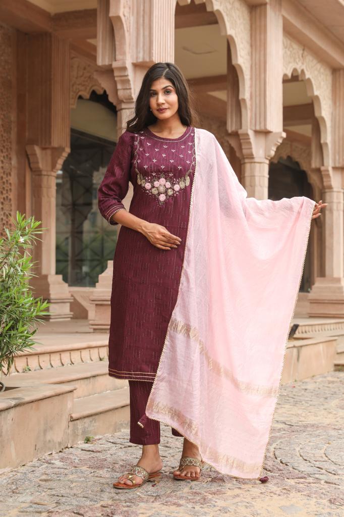 Blackberry Romance Look suit set