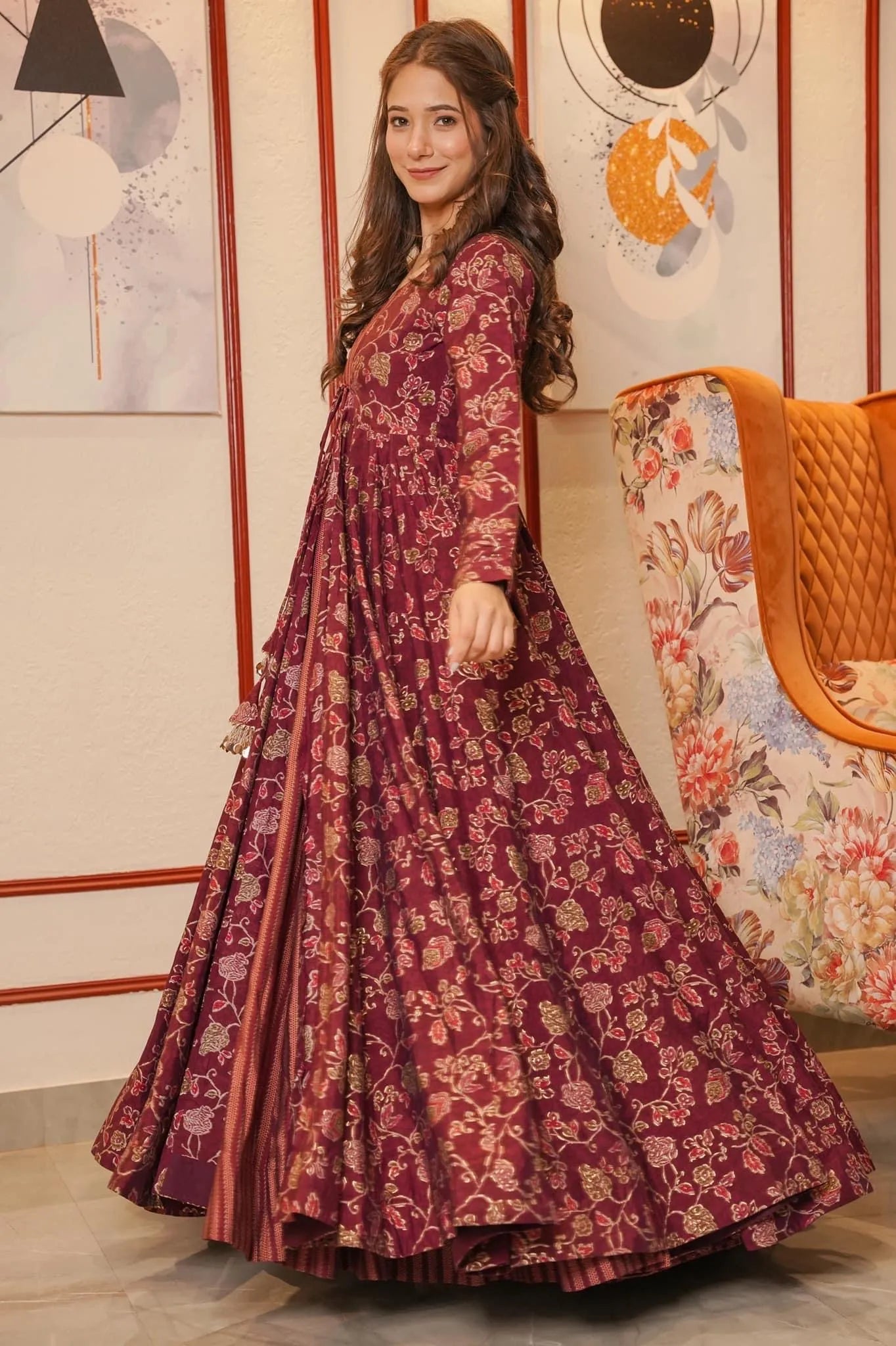 GARGI FLORAL SHRUG SET