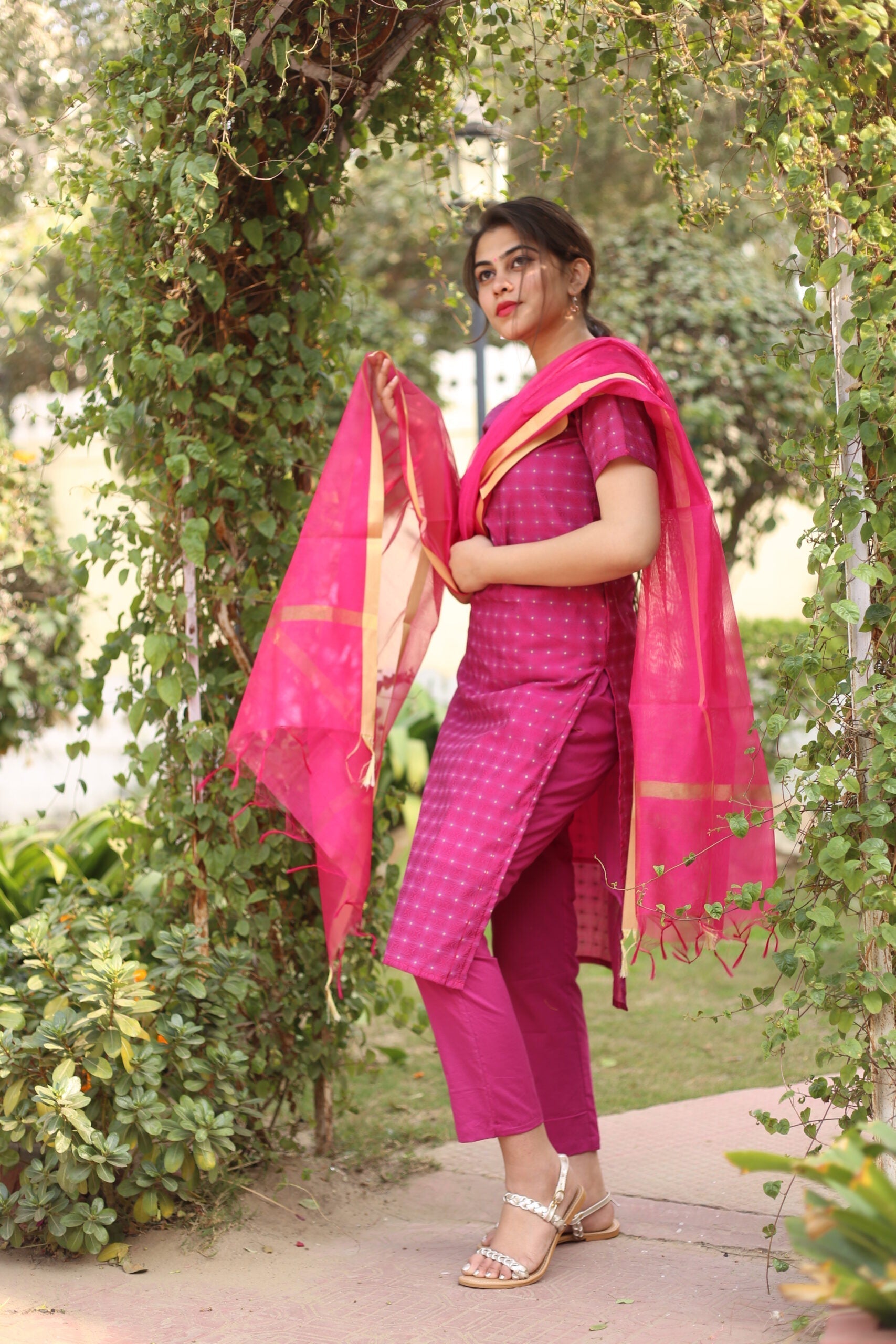 EMILY ROYAL PINK SUIT SET